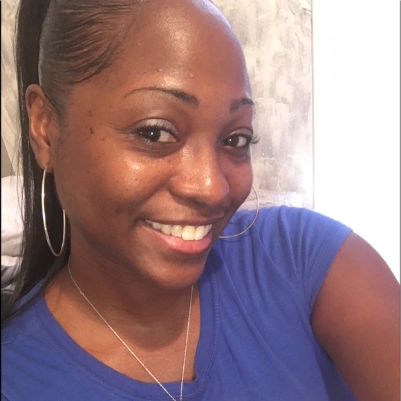 Meet your Posher, Shatonya - Picture 2 of 3